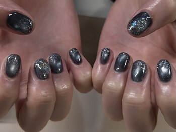 リウール(Re HEUR)/バラネイルブラックバージョン