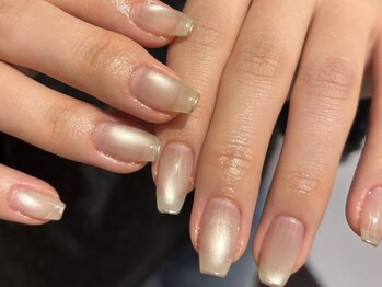 グロー(g1ow)の写真/【フィルイン/パラジェル対応】シンプルなワンカラーからマグネット等トレンドのデザインが叶う♪