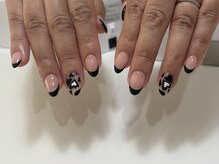 ネイルスタンド ツキイチ(NAIL STAND)/フレンチネイル＋手書きアート