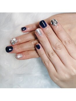 エヌ(N)/埋めつくしネイル