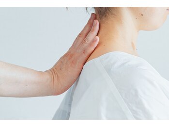 やまじ整骨院/歴45年。自然に委ねる技術