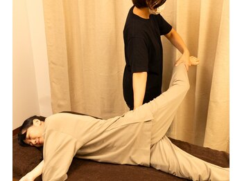 レリューム(relume)/美容×整体/深層筋強ストレッチ/