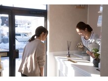 リンカ(Rinka.)/◆お客様をお見送りします。