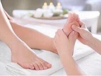 金源整体院の写真/【むくみ改善☆】足裏60分+ ヘッドスパ15分¥6800!足のむくみや疲労改善に◎デスクワークの方に大人気!◎