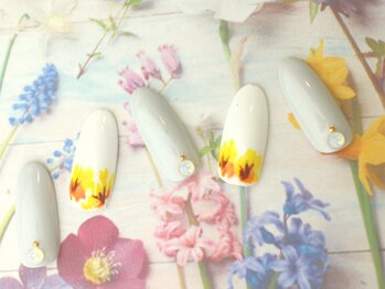 ネイルサロン&スクール ジーナ(GINA)/黄色のお花♪
