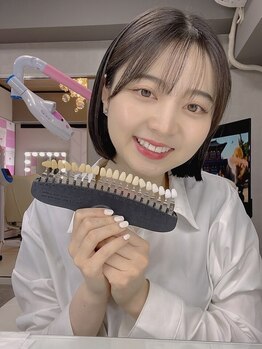 エクシアホワイトニング 名古屋金山店/セルフホワイトニング歯着色模型