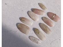 フィルインでお爪の健康を守ります。ケア、オフのみコースあり。