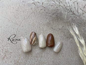 ルーナ(Runa)/ニュアンスネイル【地層】