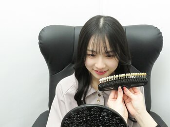 ホワイトニングバー アティ郡山店/◇ケア後の歯のお色をチェック