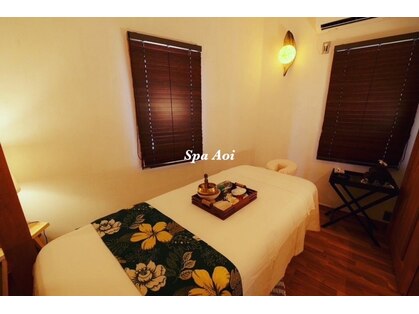 アオイ(AOI)の写真