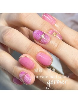 ジェルメ(germer)/青みピンクのレディなネイル！