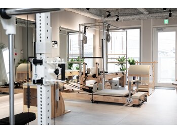 ノンバーバル 白金高輪店(NONVARBAL)/洗練された空間×本質的メソッド