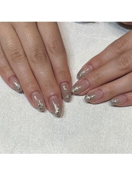 ビューティマーケット アングゥ(BEAUTY MARKET ungu)/グラデ×ラメ