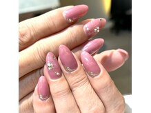 パール感のあるピンクがより一層お肌をキレイに見せてくれます♪