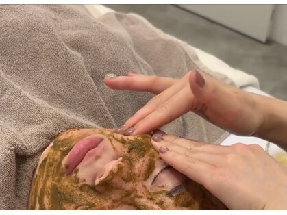 スリーク(threek)の写真