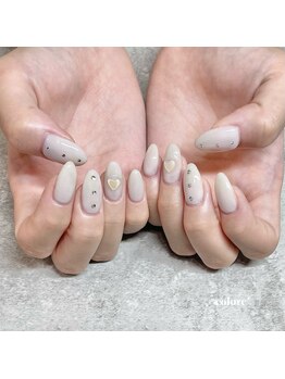 ホワイト×うるうるハート