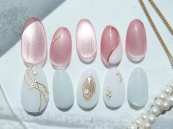 プラスネイル 武蔵小杉店(PLUS NAIL)の写真/大人の女性にぴったりな上品モテかわネイル♪最新デザインを毎月30種類以上更新中★【武蔵小杉店】