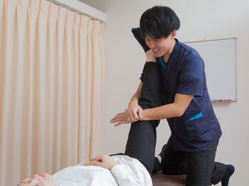 腰痛 骨盤矯正 肩こり 猫背矯正 あおば整体院 ポートウォークみなとの写真/腰痛、腰の違和感、骨盤の歪みもお任せ！マッサージのみでなく、根本原因である歪みから腰の不調改善◎