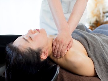 ルシアル(LUCIALL)/シャンプースパにもデコルテが!