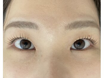 ユニバーサル(UNIVERSAL)/まつ毛パーマ／パリジェンヌ◎