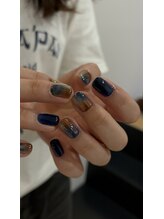 コンフィ(comfy)/ホイルネイル