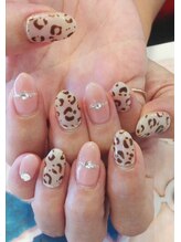 トータルサロン 白べぇーっ プラス/☆大人ヒョウ柄ネイル☆