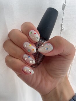 プラスエムネイル(+plus M nail)/カラフルストーンで夏元気◎