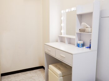 アイケアラボ 四ツ谷店(アイケアLaBo)/専用パウダースペース