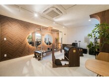 女性専門パーソナルピラティスCOCOLANCE市川店の雰囲気（各種ピラティスマシンを完備、オーダーメイドのレッスンをご提供）