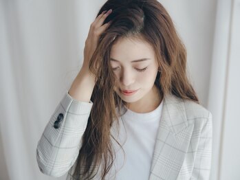 シェリ ザ ビューティー(Cheri the beauty)/LED×ブラウン