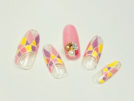 個性派ネイルで☆