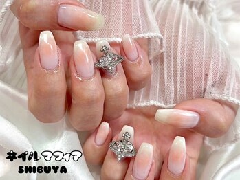 ネイルマフィア 渋谷(NAIL MAFIA)/チークネイル/韓国/ワンホン