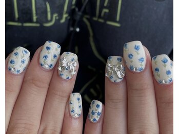 ビーナスベルト 池袋(VENUS BELT)/花柄×リボン