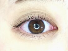 アンベリイルラッシュ(Embellir Lash)/まつげパーマ自然なデザイン