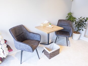 フェムビー(FEMBE)/待合・カウンセリングルーム