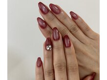 フェメ(FEME)の雰囲気(マグネットネイル)