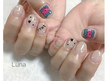 ルナ(Luna)/手書きアートネイル