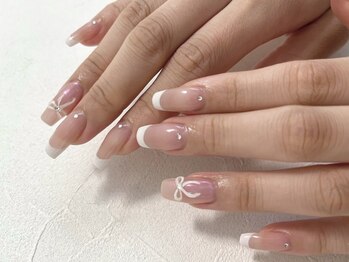 レモン(Lemon)の写真/派手なネイルはできないけれど、指先のオシャレは楽しみたい！そんな方にはLemon EYE&NAILがオススメ◎