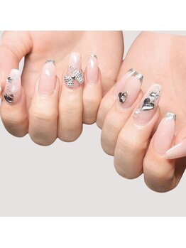 WHITE NAIL 三宮店【ホワイトネイル】【3月上旬 NEW OPEN(予定)】/ラメフレンチ/キラキラ/ロング