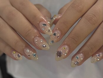 ロミー(Rommy)/arisa指名ビジューネイル7700円