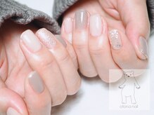 オトナネイル(otona nail)/グレージュとシルバーラメ