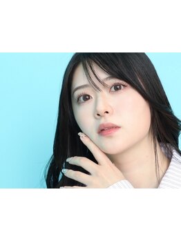 ナチュラル上品な目元にしたい