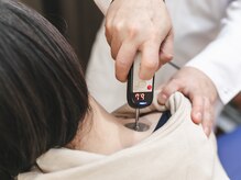 あすなろ接骨院 滝ノ水院の雰囲気（専門機器とスゴ腕技術で、体の歪みを細かく分析！変化が分かる◎）