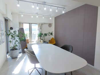 レディゴ./たっぷり自然光が入るサロン☆