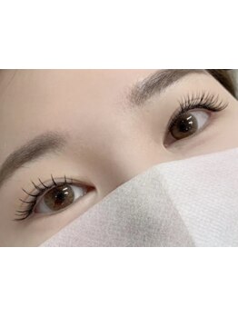 ナチュラル上品な目元にしたい