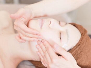 ハリシエール(Hariciere)の写真/大切なイベントに向けて！美容鍼やマッサージで憧れのスッキリ小顔に。美肌も目指せます◎