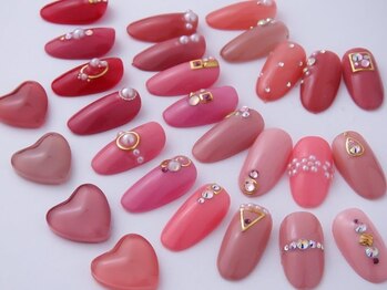 シェリズネイルスタジオ(CHELLE'S NAIL STUDIO)の写真/【オフ無料ワンカラー¥4000/オフィスデザイン¥4500】480色ご用意◎モチの良さ・美しいフォルムにうっとり♪