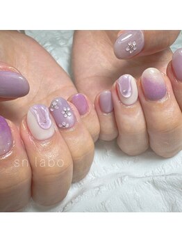 スマイル ネイル ラボラトリー(Smile nail laboratory)の写真/爪が短い方やお仕事柄伸ばせない方にも◎短い爪だから可愛くなれるデザイン多数ご用意♪指先のおしゃれを★
