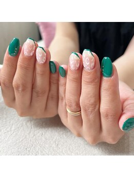 ジェルメ(germer)/グリーンと透け感のあるヒョウ柄