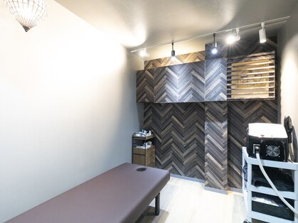 ルミノールビーヘアー(Luminol b hair)の写真